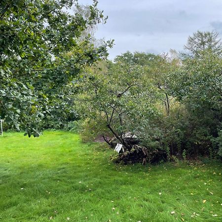 Lantlig Villa I Ljungbyhed Esterno foto