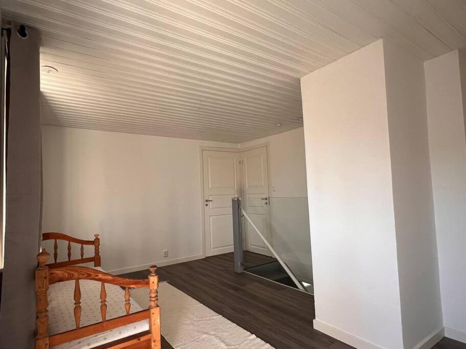Lantlig Villa I Ljungbyhed Esterno foto