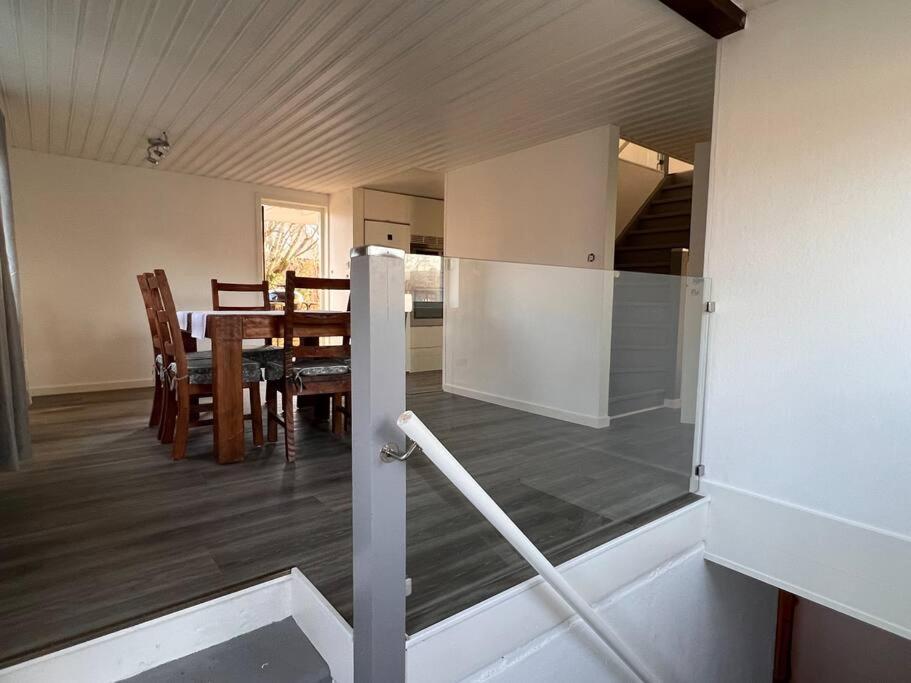 Lantlig Villa I Ljungbyhed Esterno foto